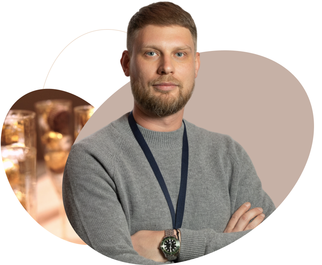 Максим Сугатов